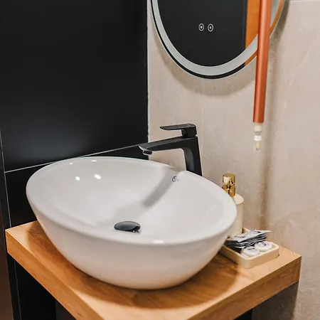 Daire Elegant 2br Escape - Zorilor Charm With Parking