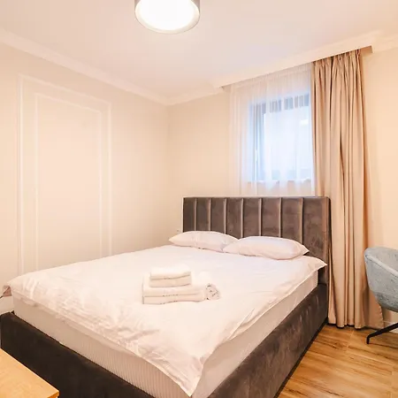 Elegant 2br Escape - Zorilor Charm With Parking Апартаменты Клуж-Напока