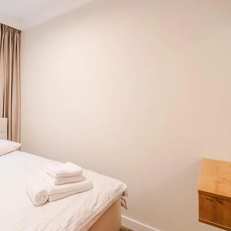 Elegant 2br Escape - Zorilor Charm With Parking קלוז'-נאפוקה