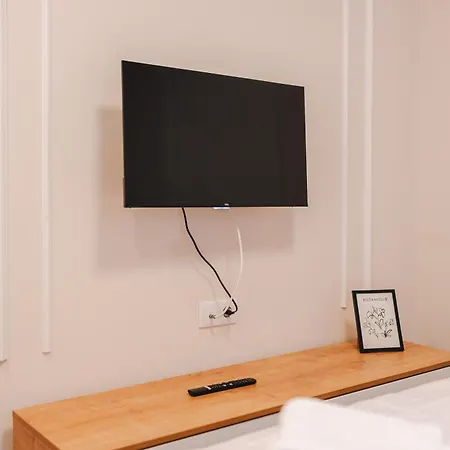 Elegant 2br Escape - Zorilor Charm With Parking Апартаменты *