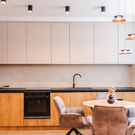 Elegant 2br Escape - Zorilor Charm With Parking * Клуж-Напока