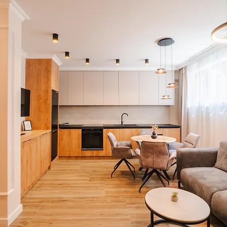 Διαμέρισμα Elegant 2br Escape - Zorilor Charm With Parking Κλουζ-Ναπόκα
