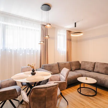 Elegant 2br Escape - Zorilor Charm With Parking