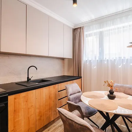 Elegant 2br Escape - Zorilor Charm With Parking Διαμέρισμα *