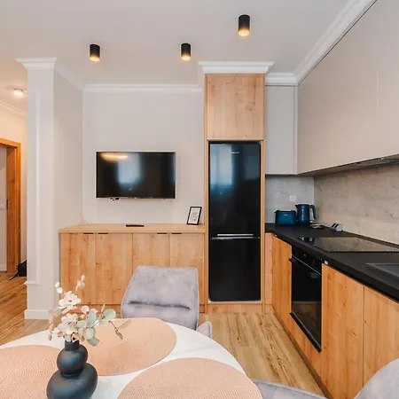 Elegant 2br Escape - Zorilor Charm With Parking * Клуж-Напока