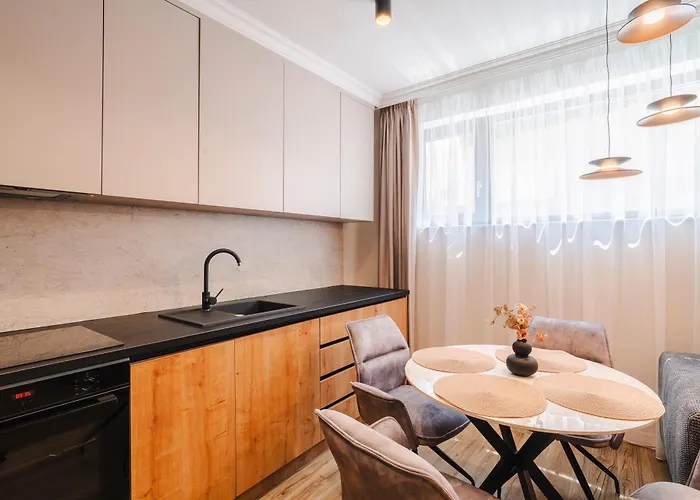 Elegant 2br Escape - Zorilor Charm With Parking Apartament *